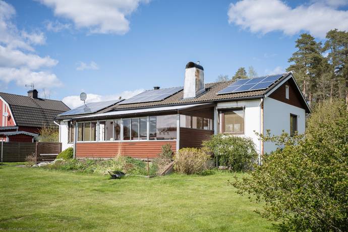 5 rum villa på Vinkelvägen 4 Svaneholm, Borås kommun - bild 1