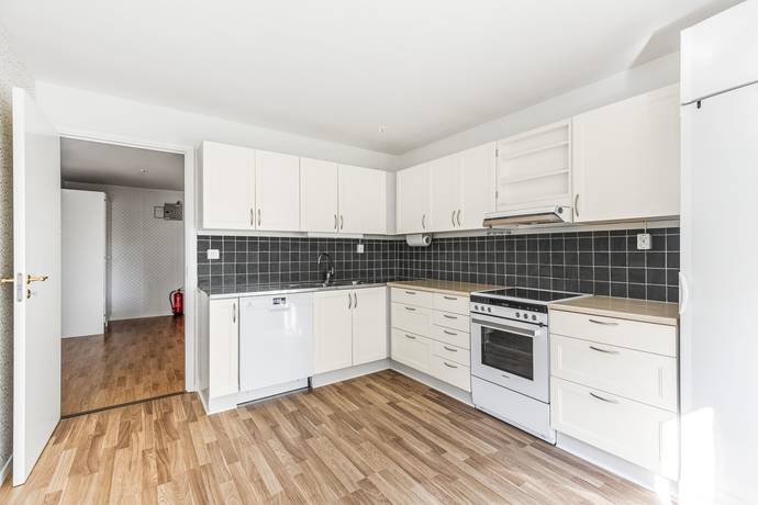 3 rum lägenhet på Lohegatan 1A Söder, Eskilstuna kommun - bild 2
