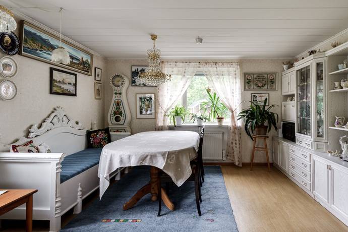 5 rum Gård med jordbruk på Kallernäs Dalhem 190 Kallernäs Lindesbergs kommun - bild 18