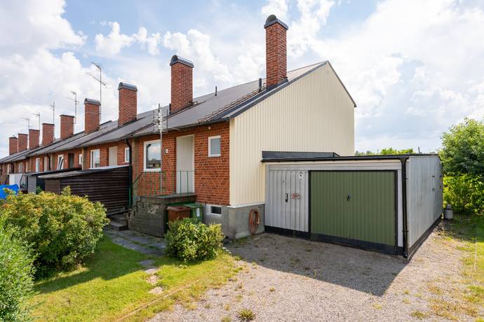 4 rum Radhus på Bragegatan 4 Öster/Djurgården Eskilstuna kommun - bild 1
