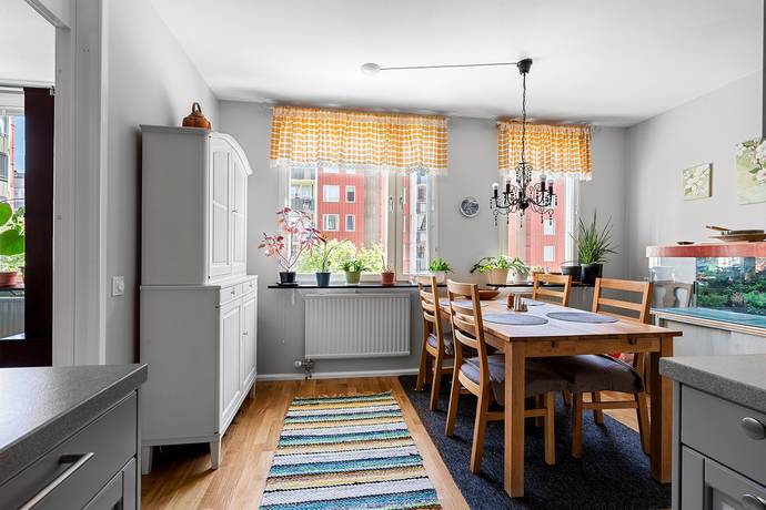 4 rum lägenhet på Stallgatan 15B, 3 tr Centrala Väsby, Upplands Väsby kommun - bild 3