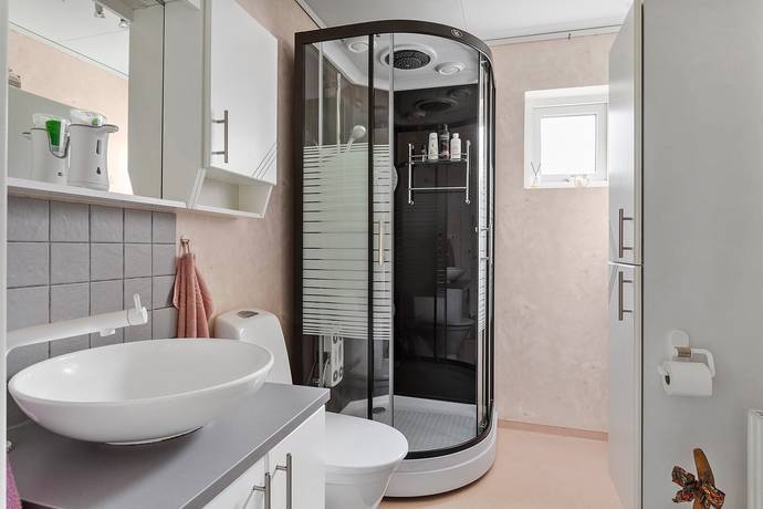 4 rum Villa på Skogsdungevägen 5 Stora Sundby/Alberga Eskilstuna kommun - bild 18