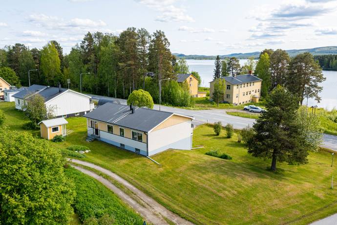 villa på Rossövägen 13 Hoting, Strömsunds kommun - bild 3