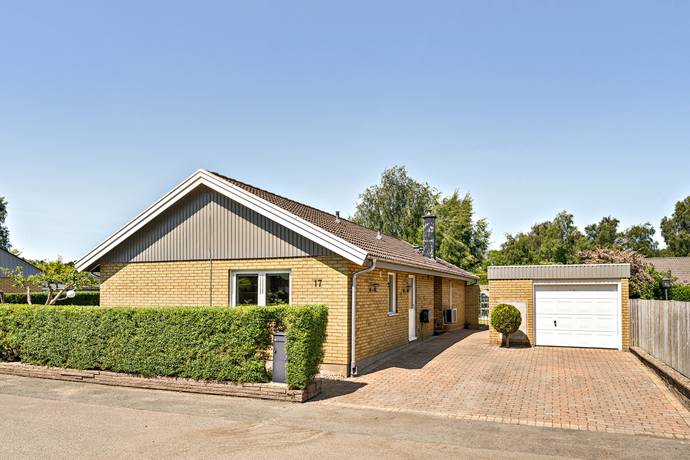 4 rum villa på Onsjögatan 17 Munka-ljungby, Ängelholms kommun - bild 1