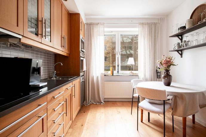2 rum lägenhet på Bomansgatan 24D Kristiansborg, Västerås kommun - bild 2
