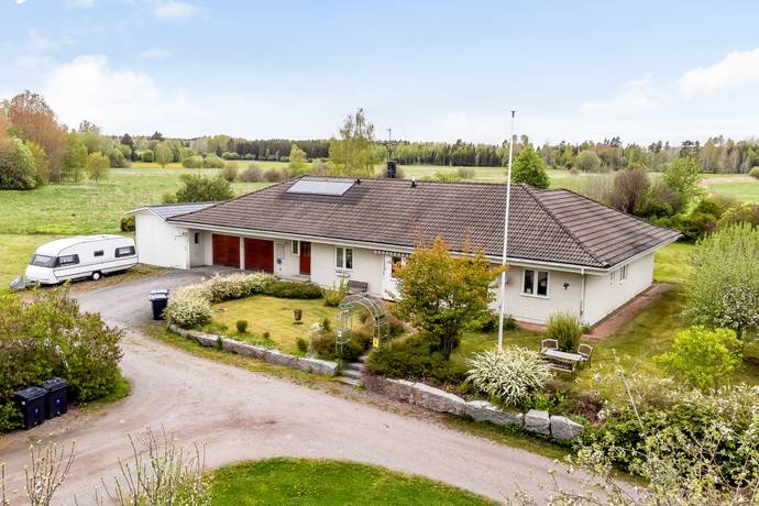 5 rum villa på Viksta Myrby 42 Skyttorp, Uppsala kommun - bild 2