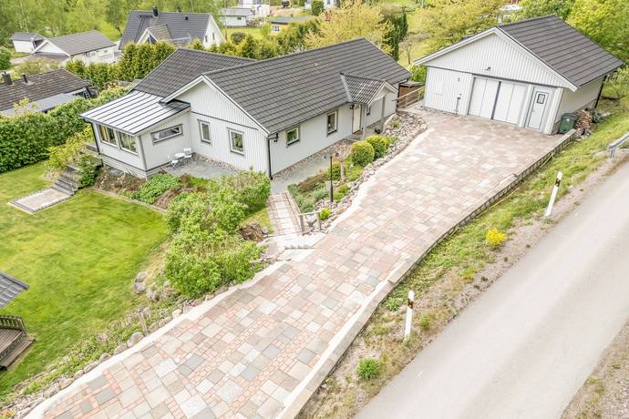 4 rum villa på Skriketorpsvägen 5 Skriketorp nedre, Norrköpings kommun - bild 1