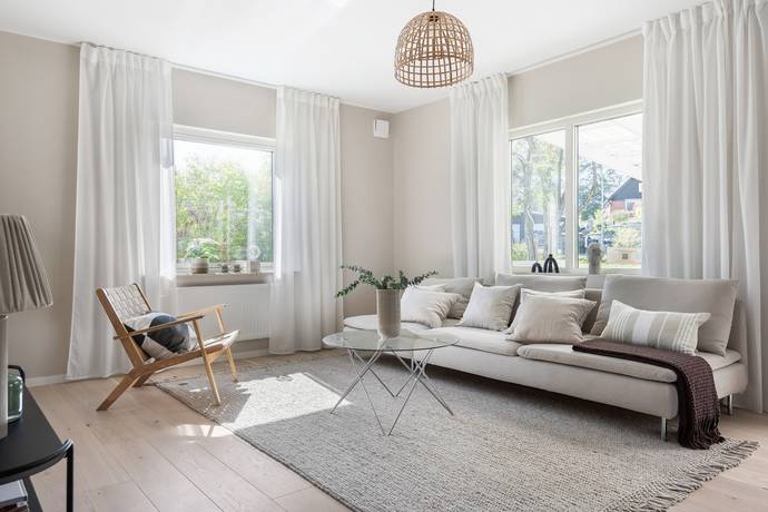 7 rum Villa på Knäckepilsgränd 31 Hässelby Norra Villastad Stockholms kommun - bild 6