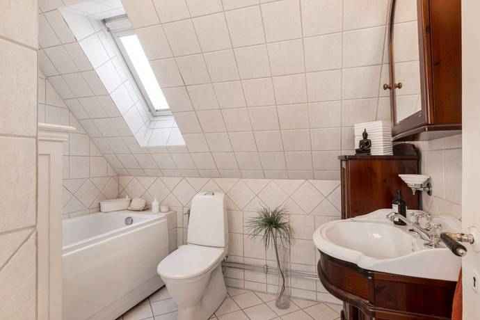8 rum Radhus på Östertullsgatan 11 Centrum Laholms kommun - bild 22