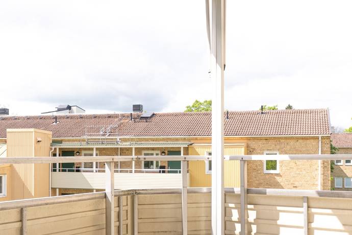 3 rum lägenhet på Rotorvägen 4 Asea-Stan, Västerås kommun - bild 2