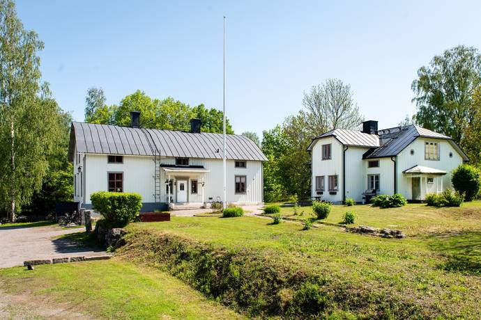 12 rum Gård utan jordbruk på Ina 231 SÖDERALA Söderhamns kommun - bild 32