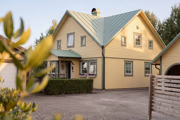 Johan Mattsas väg 9, Ucklum, Stenungsunds kommun