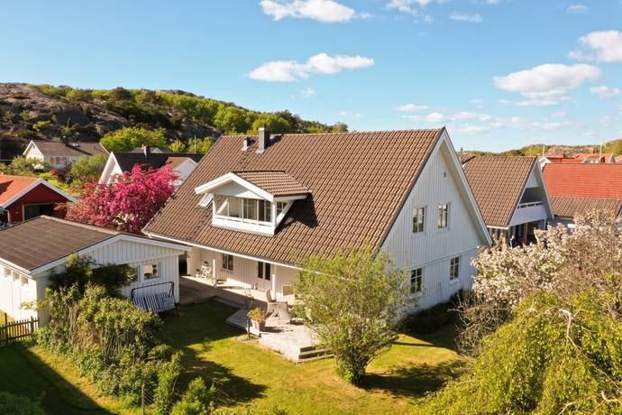 7 rum vinterbonat fritidshus på Strandskatevägen 14 Hamburgö, Tanums kommun - bild 3