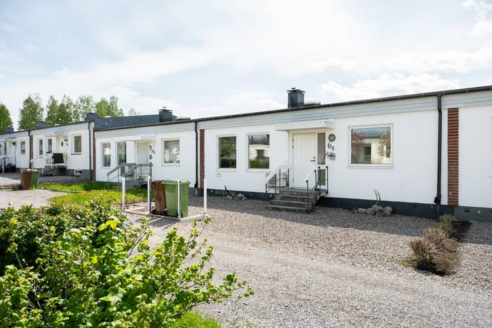 6 rum radhus på Ekebovägen 6B Johannedal, Sundsvalls kommun - bild 1