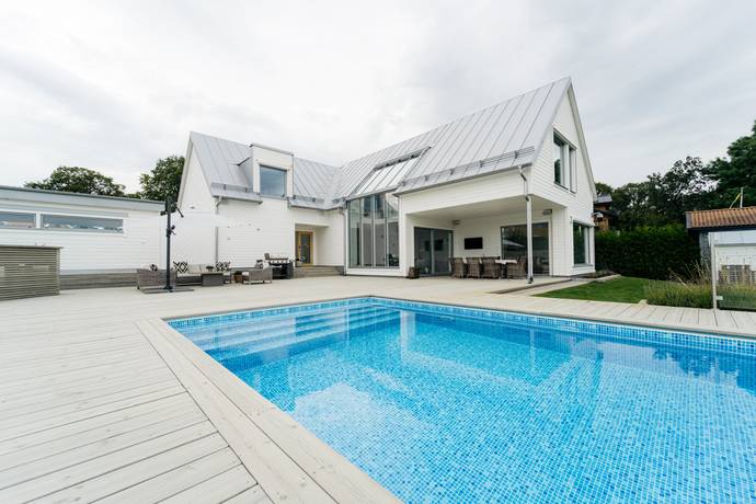 6 rum villa på Ekbacksvägen 18 Ekbacken, Västerås kommun - bild 1