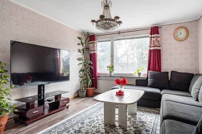 3 rum lägenhet på Duvbergsvägen 36 Vårby, Huddinge kommun - bild 2