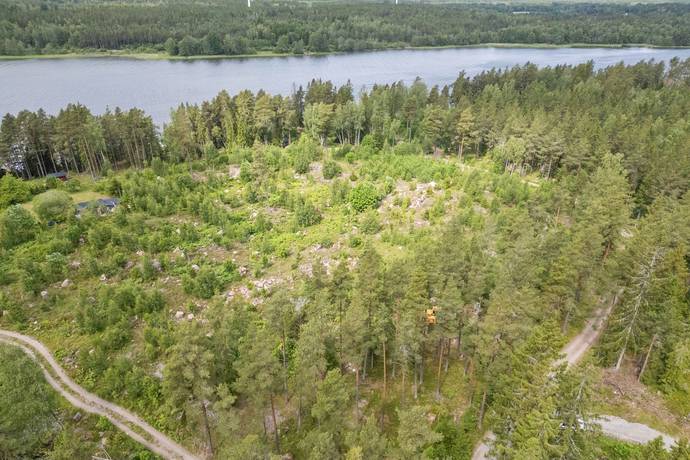 tomt på Tulka backväg 1, 3  och 5 Herräng, Norrtälje kommun - bild 1