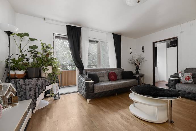 3 rum lägenhet på Helsingforsgatan 21 Kista, Stockholms kommun - bild 1