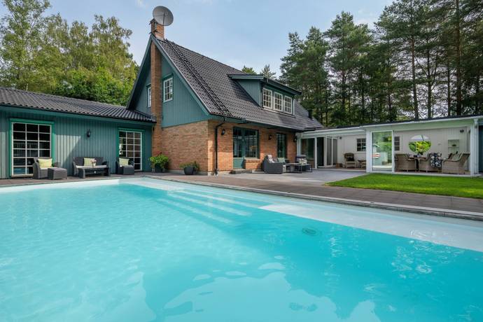11 rum villa på Västra Lärkvägen 10 Ljungskogen, Vellinge kommun - bild 1