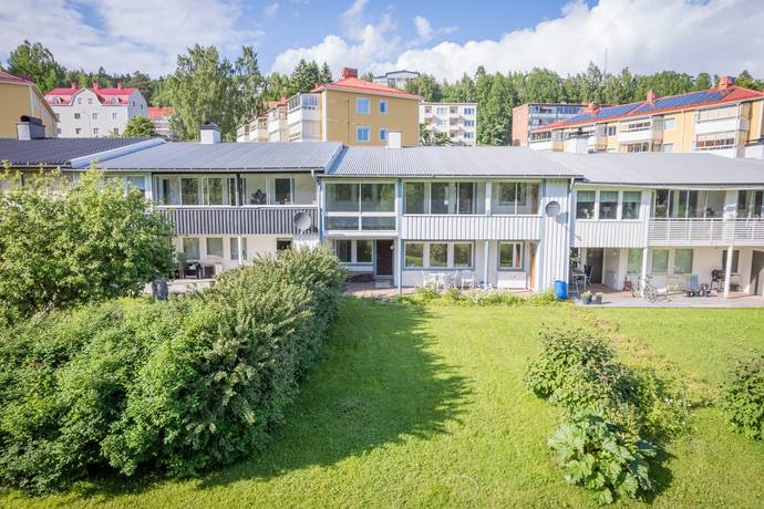 5 rum Radhus på Västra Dalgatan 49 Centralt Örnsköldsviks kommun - bild 1