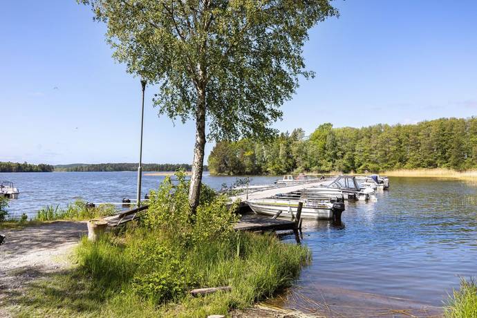 4 rum Vinterbonat fritidshus på Liljekonvaljstigen 50 Ringsö Strängnäs kommun - bild 42