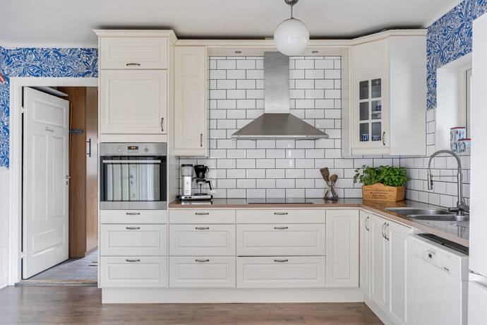 6 rum villa på Grengatan 1 Hassellunden, Hässleholms kommun - bild 2