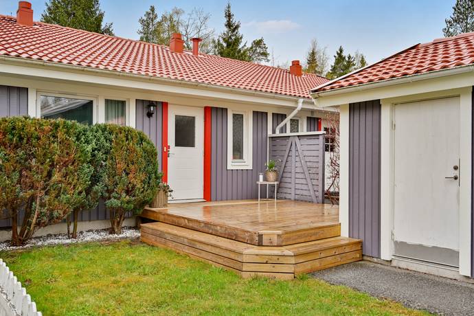 2 rum Radhus på Otto bondes väg 24 Margretelund Österåkers kommun - bild 33