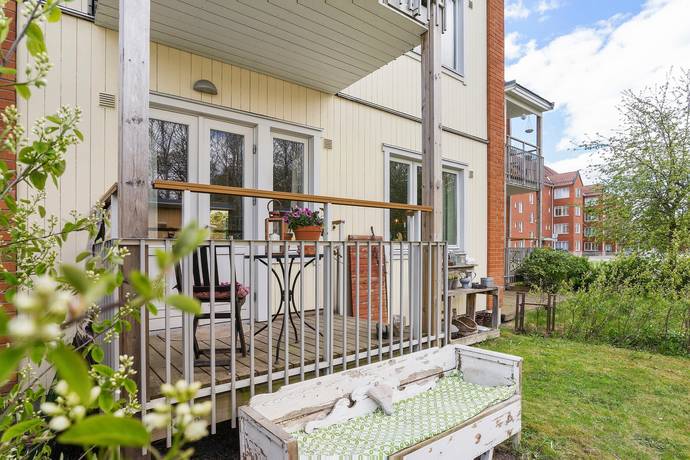 2 rum lägenhet på Pilvingegatan 99 Skarpnäck, Stockholms kommun - bild 2