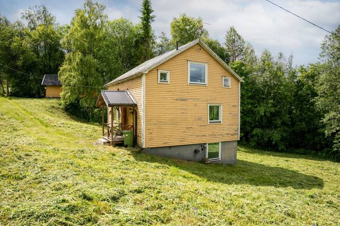 3 rum villa på Valeriansvägen 5 Lunde, Kramfors kommun - bild 1