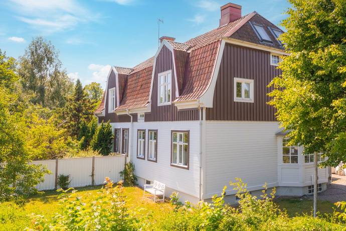 villa på Frödingsgatan 1 Östra Villastaden, Nyköpings kommun - bild 1