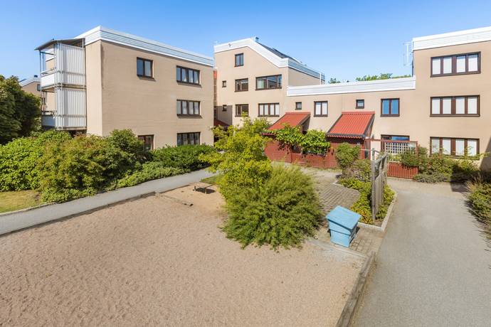 4 rum Radhus på Ringstedsgatan 35 Kista Stockholms kommun - bild 32