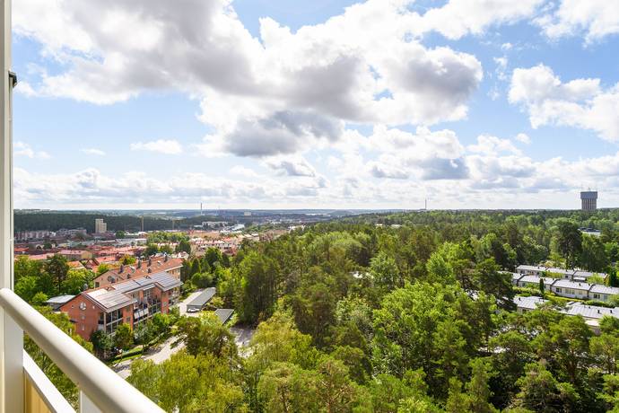 3 rum lägenhet på Karlslundsgatan 18 Södertälje, Södertälje kommun - bild 2