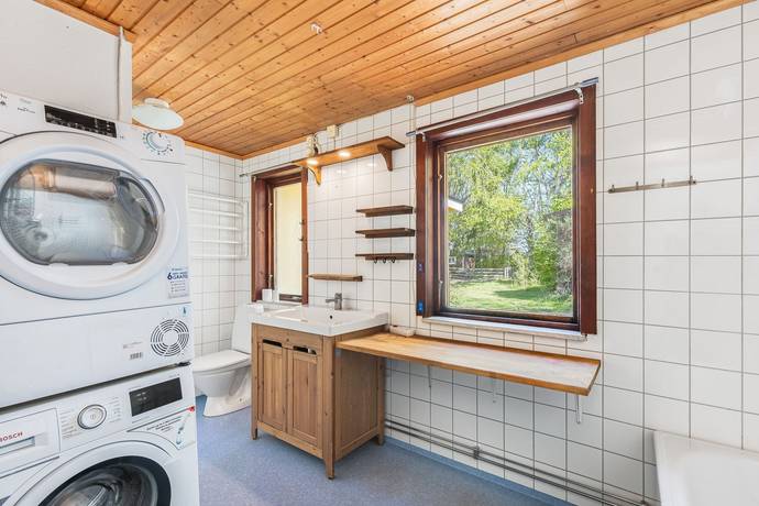 4 rum Vinterbonat fritidshus på Enuddsvägen 3 Husby Stallarholmen Strängnäs kommun - bild 24
