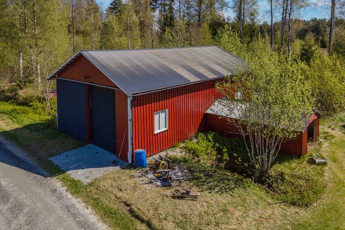 8 rum Gård med skogsbruk på Södra Backen 2 Ärtemark Bengtsfors kommun - bild 5