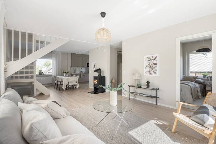 7 rum Villa på Knäckepilsgränd 31 Hässelby Norra Villastad Stockholms kommun - bild 15