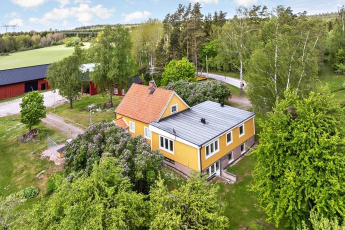 10 rum villa på Nyborg 1 Husby-långhundra, Knivsta kommun - bild 2