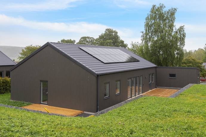 6 rum villa på Attorpsvägen 1 Tofta, Varbergs kommun - bild 1