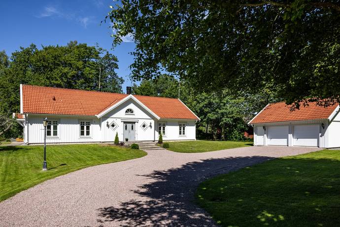 Hålta, Kungälvs kommun