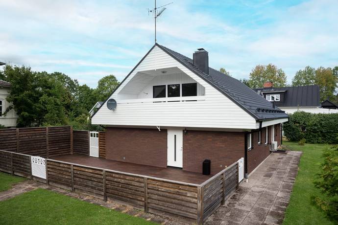 6 rum villa på Josefsdalsvägen 26A Sala, Sala kommun - bild 1