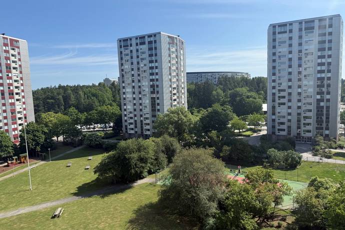 4 rum lägenhet på Näsbydalsvägen 4, 8tr Näsbydal, Täby kommun - bild 5