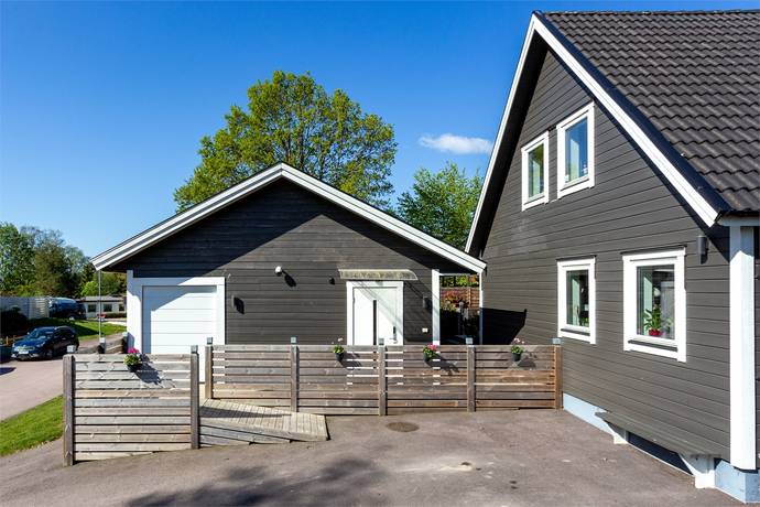 7 rum Villa på Rådjursstigen 10 Kolsva Köpings kommun - bild 3