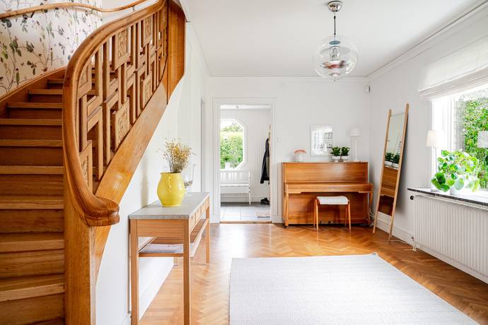 11 rum villa på Tahevägen 17 Taberg, Jönköpings kommun - bild 4
