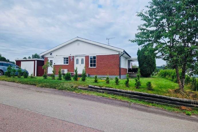 5 rum villa på Violvägen 1 Årjäng, Årjängs kommun - bild 1