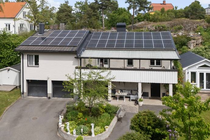 7 rum villa på Badstrandsvägen 2B Huddinge, Huddinge kommun - bild 1