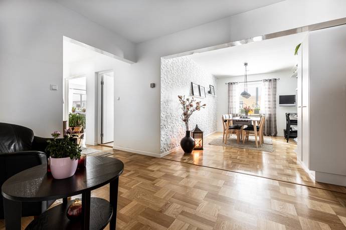 5 rum lägenhet på Rönnbärsstigen 14 Sandbacka, Umeå kommun - bild 5