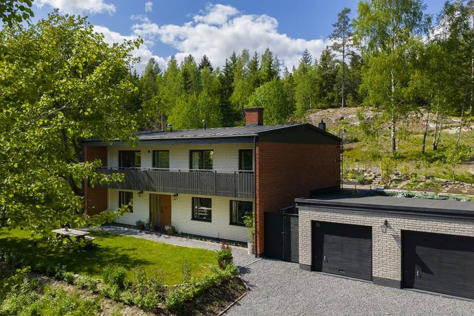 6 rum villa på Kärrhagen 7 Grödinge Byrsta, Botkyrka kommun - bild 1