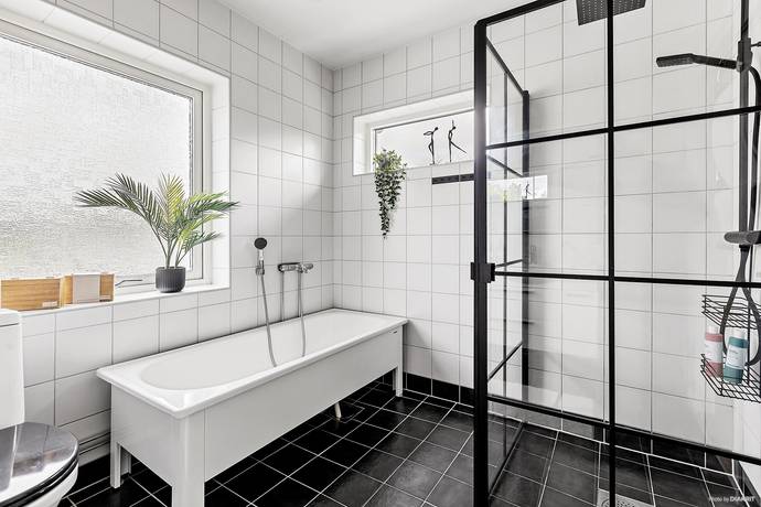 9 rum Villa på Evavägen 20 Hjälmarbaden Örebro kommun - bild 33
