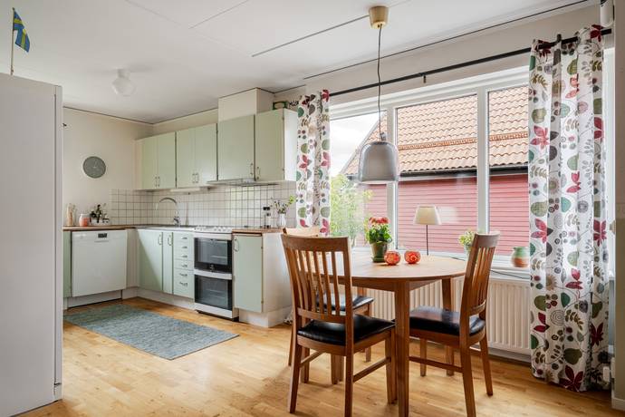 6 rum Kedjehus på Ekhovsvägen 23 Mariefred Strängnäs kommun - bild 3