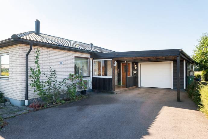 5 rum Villa på Usterstavägen 42 Näs Hallstahammars kommun - bild 39