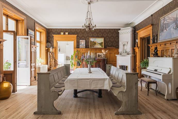 11 rum gård med jordbruk på Jällsta Herrgård Björklinge, Uppsala kommun - bild 4